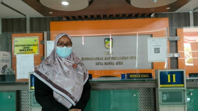 Kepala Dinas Kependudukan dan Pencatatan Sipil (Disdukcapil) Kota Banda Aceh, Emila Sovayana. Dok. MC Banda Aceh