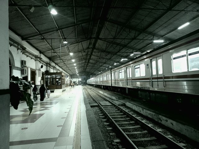 gambar : Dokumentasi pribadi di Stasiun Bogor