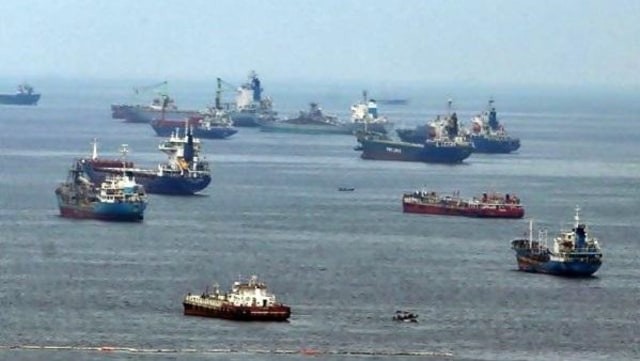 Kapal-kapal yang berlabuh di laut Kepulauan Riau. Foto: Istimewa