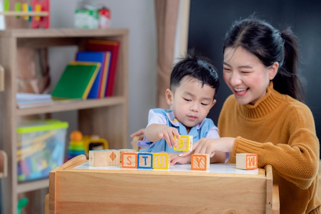 Kenapa Kecerdasan IQ dan EQ pada Anak Sama Pentingnya? (90785)