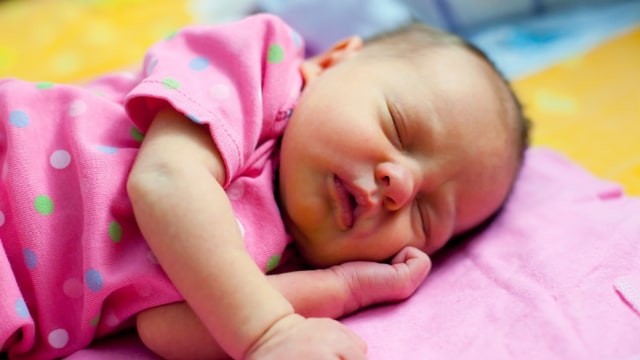 Cara Mencegah Kepala Bayi Peyang (49691)