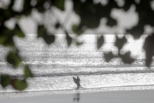 Suasana di Pantai Kuta yang masih sepi pengunjung sejak pandemi - IST