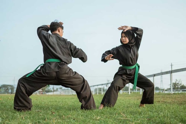 Pelindung Badan yang Digunakan oleh Pesilat pada Waktu Pertandingan | kumparan.com