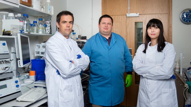 Carina Joe (kanan), Senior Scientist Oxford University dan Ilmuwan di balik Vaksin AstraZeneca. Foto: Dok. Carina Joe