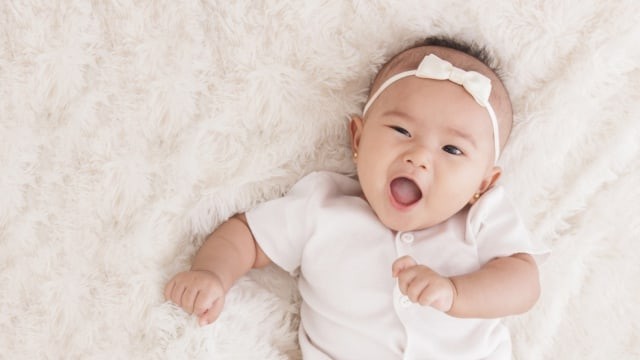 Ilustrasi nama bayi perempuan bermakna cinta. Foto: Shutterstock
