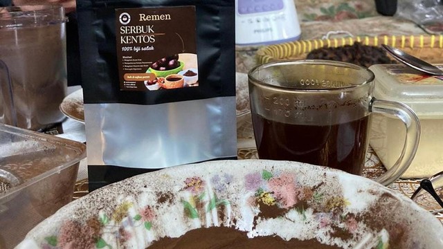produk bimbingan oleh kelomk KKN 191 UMY berupa minuman serbuk kentos
