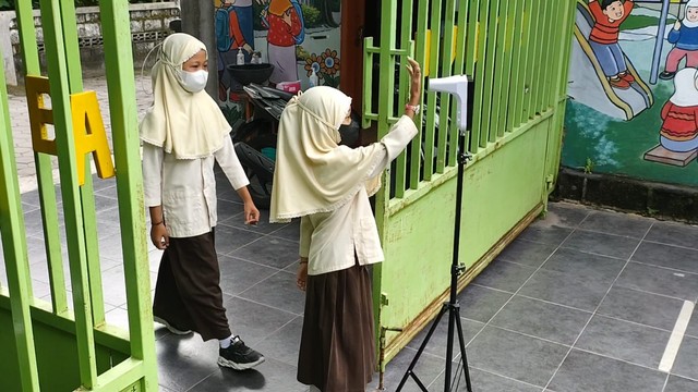 Proses produksi video porkes sekolah. Foto: Dito Anugrah Ramadhan/KKN 262