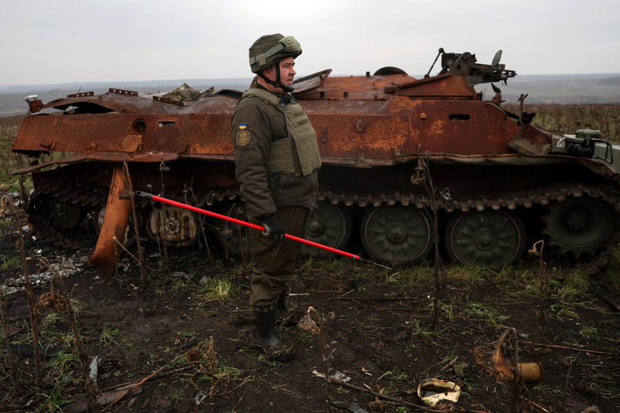 Serangan Rusia di Timur Donetsk, Ukraina: 4 Orang Tewas, 23 Terluka - kumparan.com