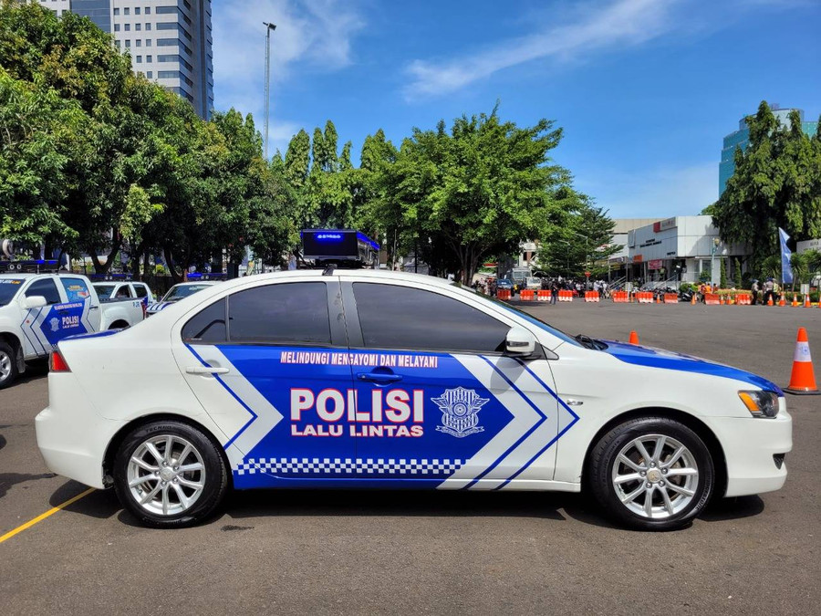 Penjelasan Ditlantas Polda Metro soal 2 Polantas Dihukum Squat Jump - kumparan.com