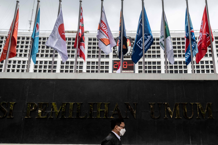 Survei Indikator: Tingkat Kepercayaan Publik kepada Parpol, DPR, KPK Rendah - kumparan.com