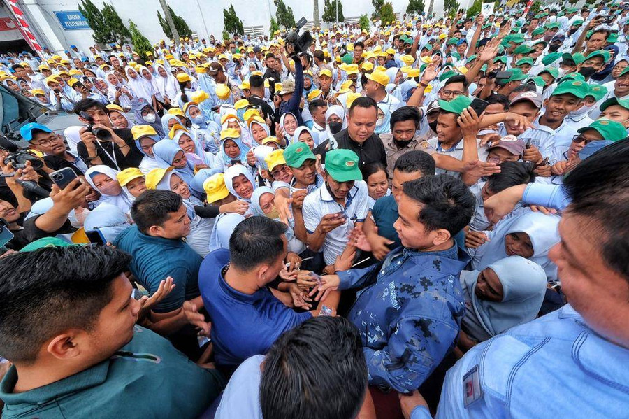 Populer: Prabowo Minta Pekerja PT Sritex Diselamatkan; RI Mau Gabung BRICS - kumparan.com