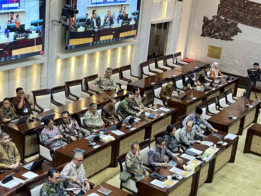 DPR Setujui Defisit APBN Bengkak Rp 609,7 T atau 2,7% dari PDB di 2025 - kumparan.com