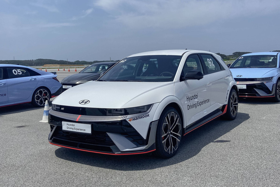 Mobil Listrik Buas Hyundai IONIQ 5 N Melantai di GIIAS 2024 - kumparan.com