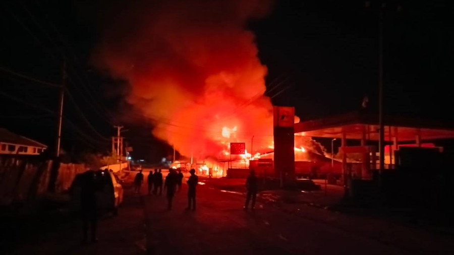 Polisi Terlibat Baku Tembak dengan KKB di Distrik Sinak Papua: Sekolah Dibakar - kumparan.com