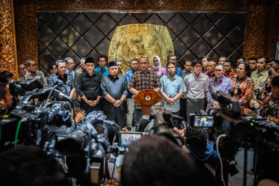 Anggota Komisi II DPR Minta KPU Introspeksi Diri Usai Kasus Asusila Hasyim - kumparan.com