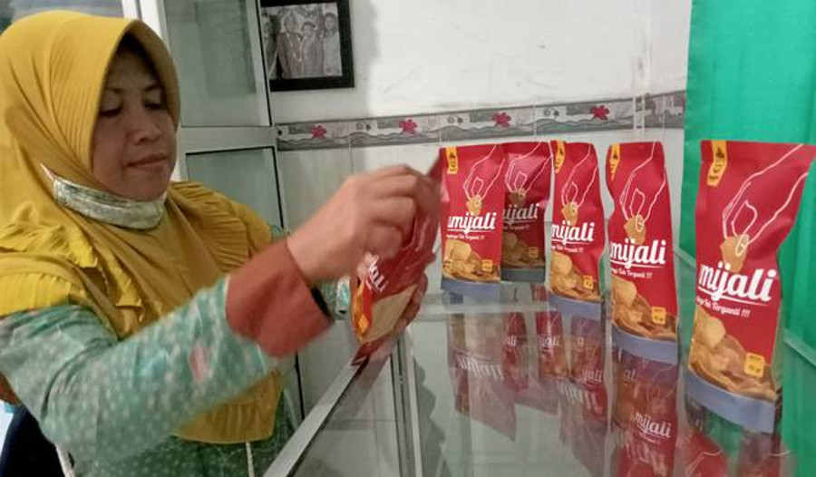 19 Ribu UMKM Makanan dan Minuman di Surabaya Sudah Bersertifikasi Halal - kumparan.com