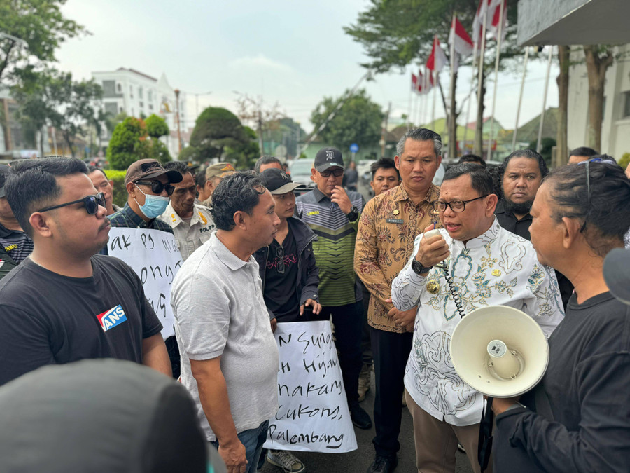 Temui Pendemo, Pj Wali Kota Palembang Tegaskan Bakal Tegakan Perda - kumparan.com
