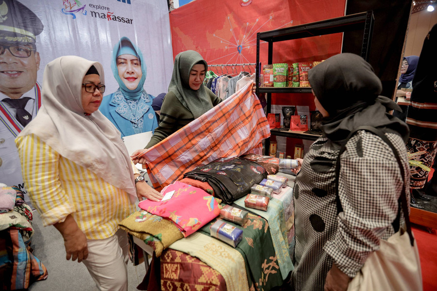 Foto: Kemendagri Gelar Expo Produk Lokal UMKM Indonesia di JCC Senayan - kumparan.com