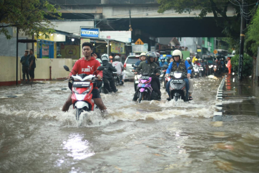 Lokasi Banjir Jakarta Meningkat dari 6 Jadi 48 Titik - kumparan.com