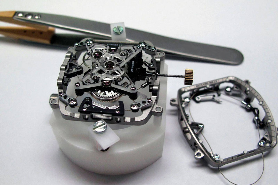 Richard Mille RM 56-02 Blue Sapphire Unique Piece: Permata dalam Dunia Horologi - kumparan.com