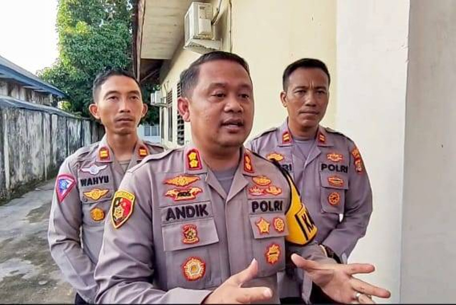 Polisi Imbau Warga Lampung Tengah Gunakan Kembang Api pada Acara Adat Pernikahan - kumparan.com