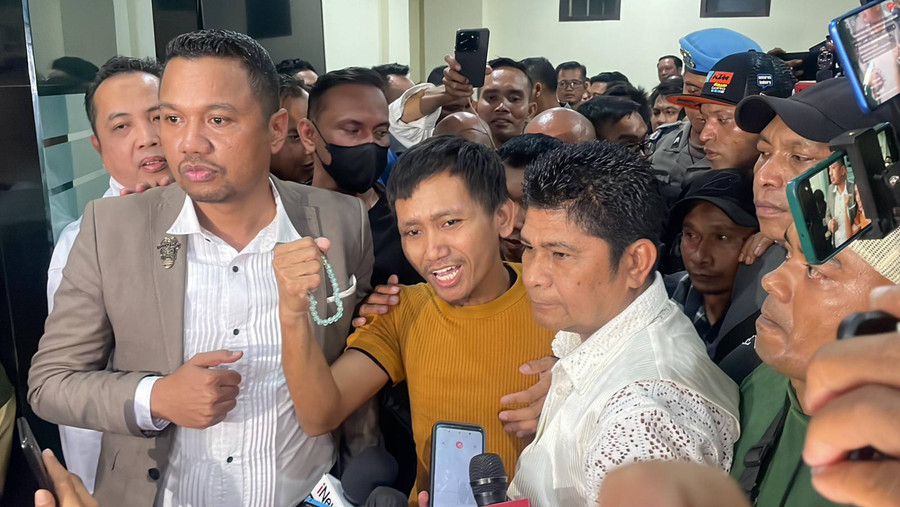 Pengalaman Hidup Pegi di Sel Polda Jabar: Ketemu Orang-orang Baik, Diberi Tasbih - kumparan.com