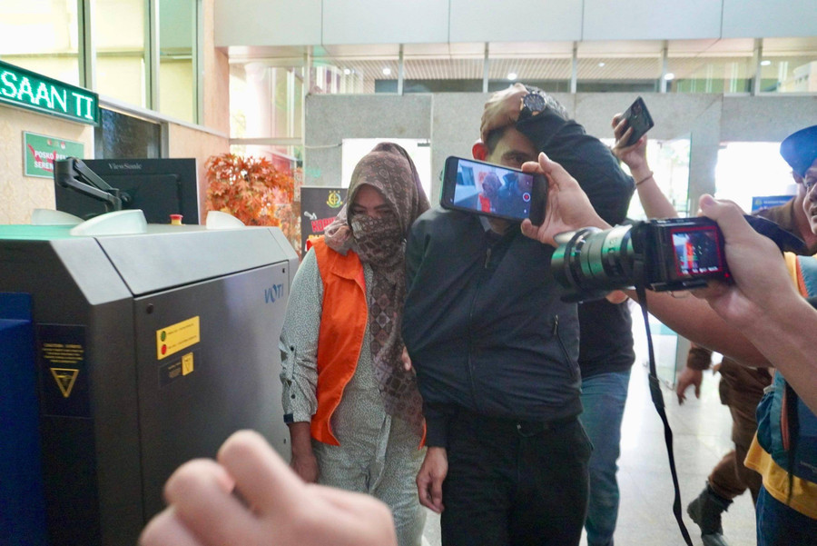 Buronan Kasus Suap Pejabat BPN di Palembang Ditangkap - kumparan.com