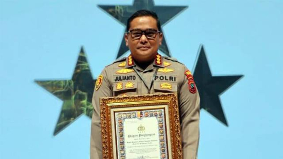 Polresta Manado Raih Penghargaan Pelayanan Prima dari Kapolri - kumparan.com