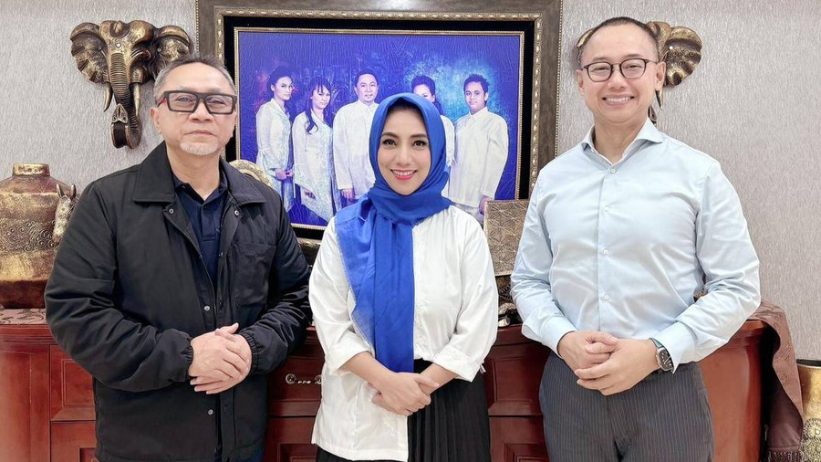 Usung Bebas-Siti KDI di Pilkada Polewali Mandar, Sekjen PAN: Coblos Besti - kumparan.com