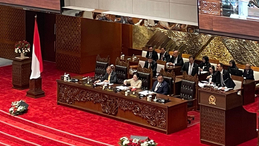 DPR Gelar Rapur Penutupan Masa Sidang ke-22, 131 Anggota Hadir dan 159 Izin - kumparan.com