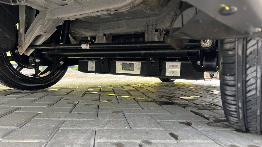 Baterai Neta V-II Nongol di Kolong Mobil, Kalau Gasruk Bagaimana? - kumparan.com