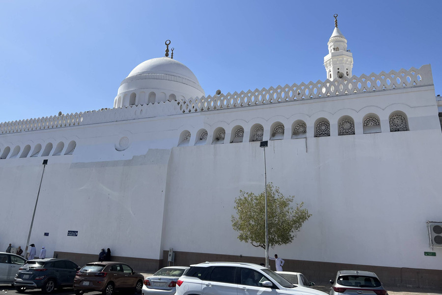 Masjid Qiblatain, Sejarah Perpindahan Arah Kiblat dari Baitul Maqdis ke Ka\'bah - kumparan.com