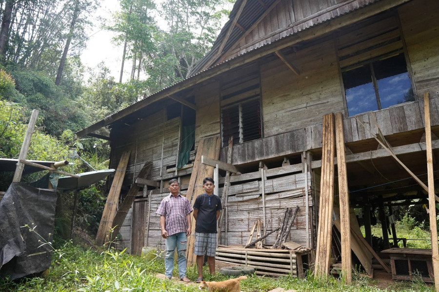 Kisah Anak Petani Singkong dari Tana Toraja Berhasil Kuliah Gratis di UGM