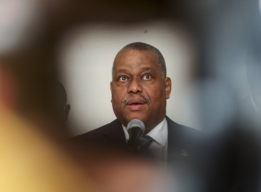 PM Haiti Garry Conille Selamat dari Upaya Penembakan Geng Kriminal - kumparan.com