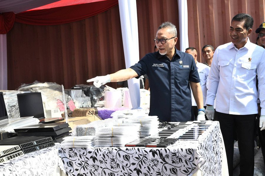 Kabareskrim Sebut Baju Impor Bekas Hancurkan UMKM, Peningkatan Ekonomi Sulit - kumparan.com