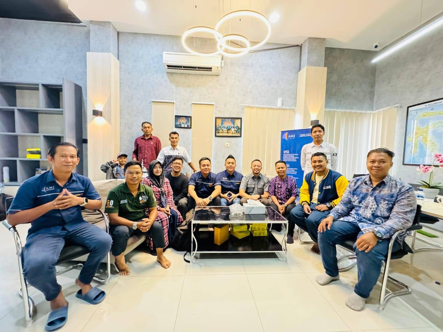 Jalin Silaturahmi, TDA Banjarmasin Gelar Kunjungan ke PT Armada Megah Jayamarine - kumparan.com