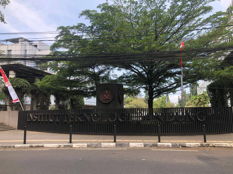 Cerita Mahasiswa ITB soal Kerja Paruh Waktu Demi Hak Pengurangan UKT - kumparan.com