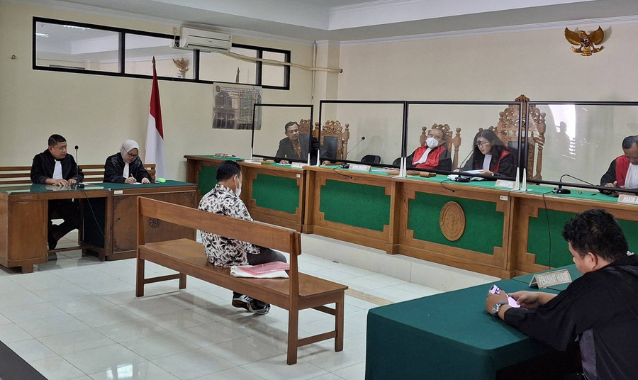 Korupsi Tanah Kas Desa, Eks Pamong Kalurahan di Sleman Divonis 4,5 Tahun Penjara - kumparan.com