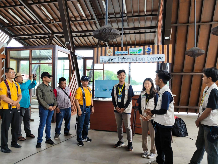 KKN UGM di Bunaken: Bikin Tourist Information Center Agar Wisatawan Tak Bingung - kumparan.com