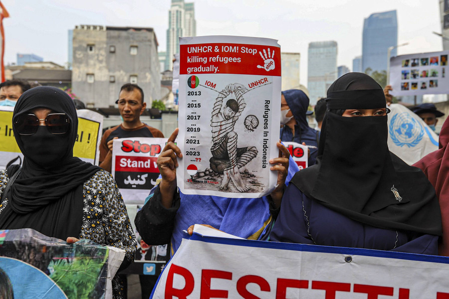 Foto: Pencari Suaka Gelar Aksi di Depan Kantor UNHCR - kumparan.com