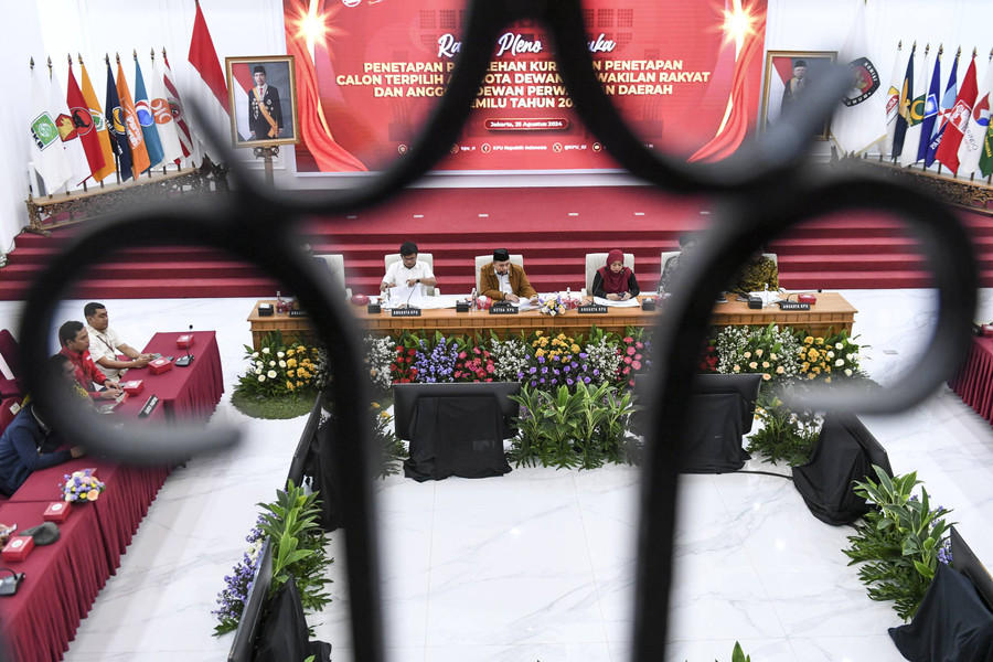Foto: KPU Tetapkan 580 Caleg DPR Terpilih Pemilu 2024 - kumparan.com