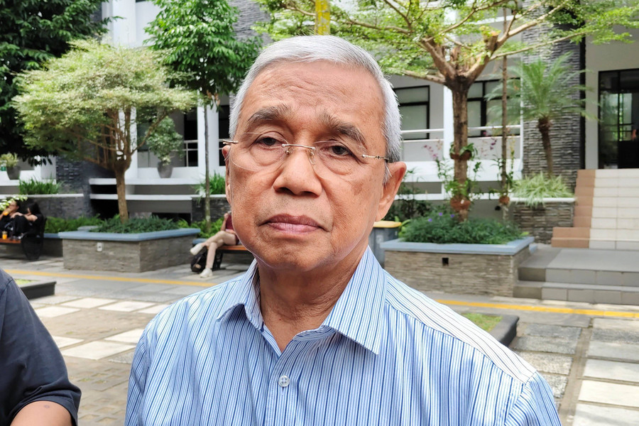 Busyro Muqoddas: Pengangkutan Batu Bara di Indonesia Penuh Suap - kumparan.com