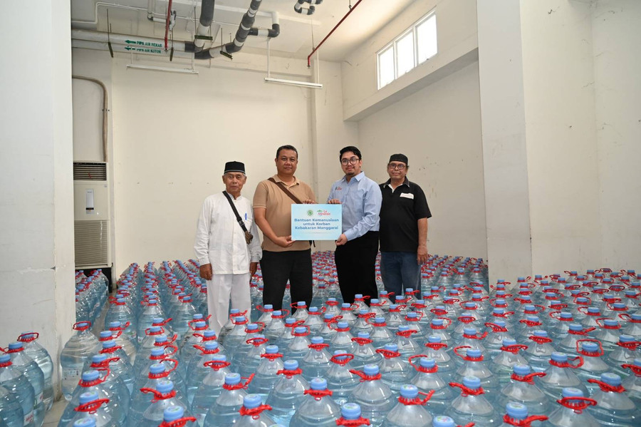 Bersama Le Minerale, MUI Jakarta Salurkan Bantuan ke Korban Kebakaran Manggarai - kumparan.com