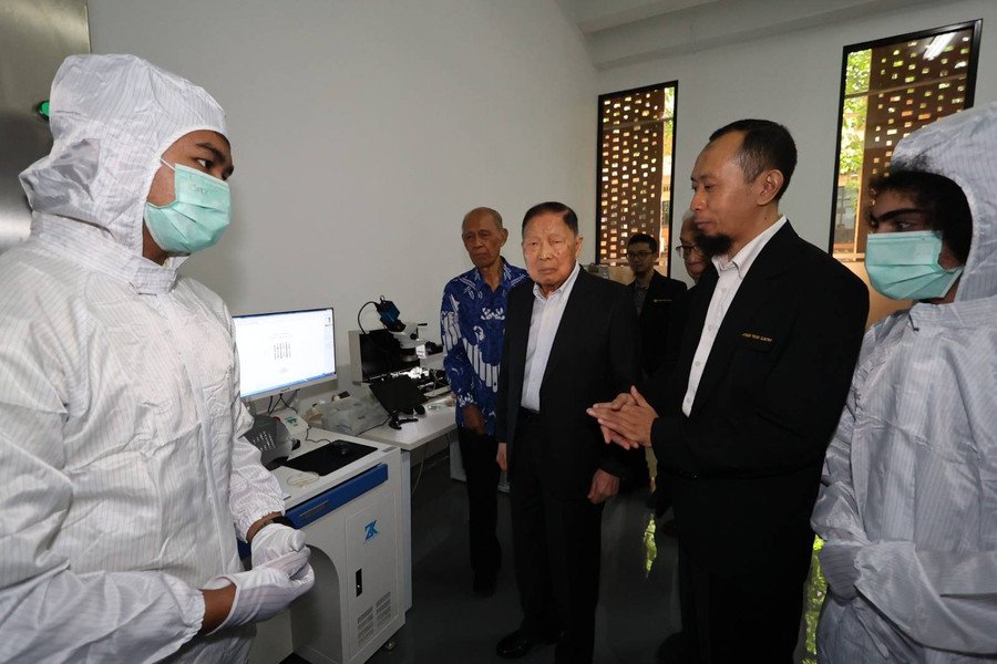 FTUI Resmikan Lab Nano Device: Pusat Unggulan Pengembangan Nanoteknologi di RI - kumparan.com