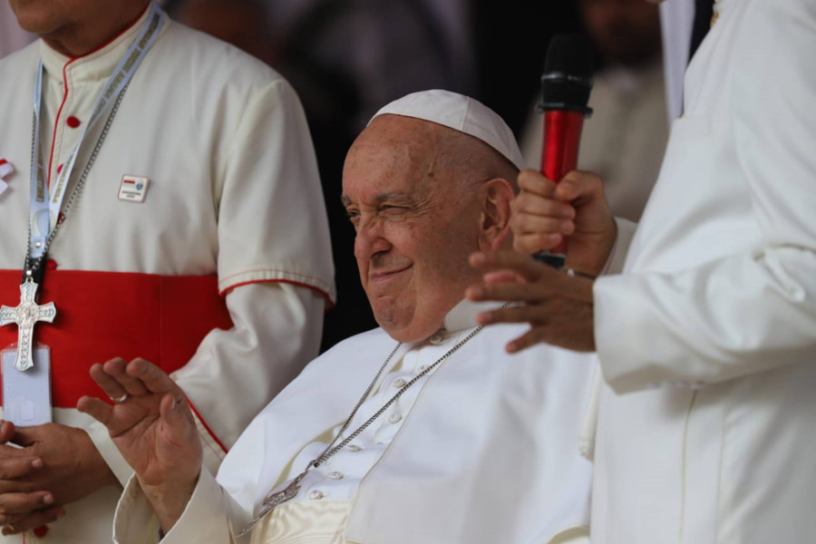 Paus Fransiskus: Berbagi Mistik Hidup Bersama di Terowongan Silaturahmi - kumparan.com