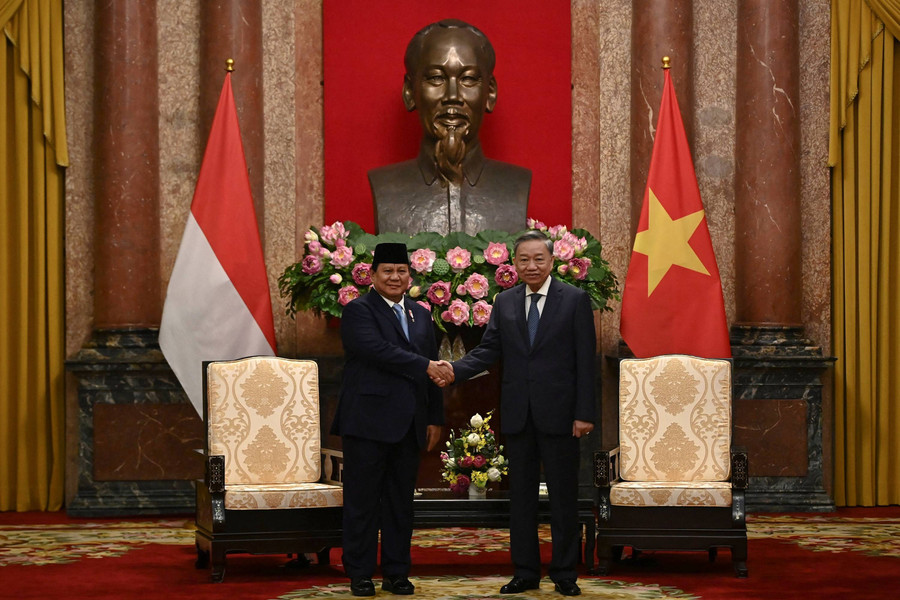 Foto: Prabowo Subianto bertemu Presiden Vietnam, To Lam, di Hanoi - kumparan.com