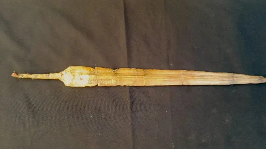 Pedang Perunggu Berusia 3.200 Tahun Bertuliskan Ramses II Ditemukan - kumparan.com