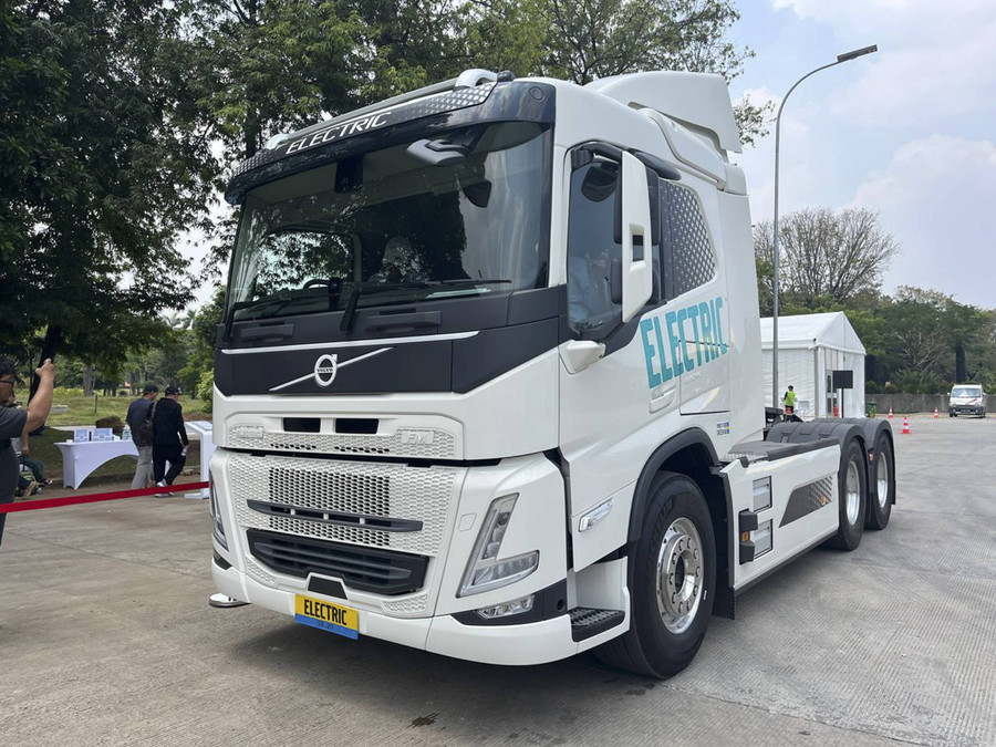 Foto: Volvo FM Electric, Truk Listrik Eropa Pertama yang Masuk Indonesia - kumparan.com