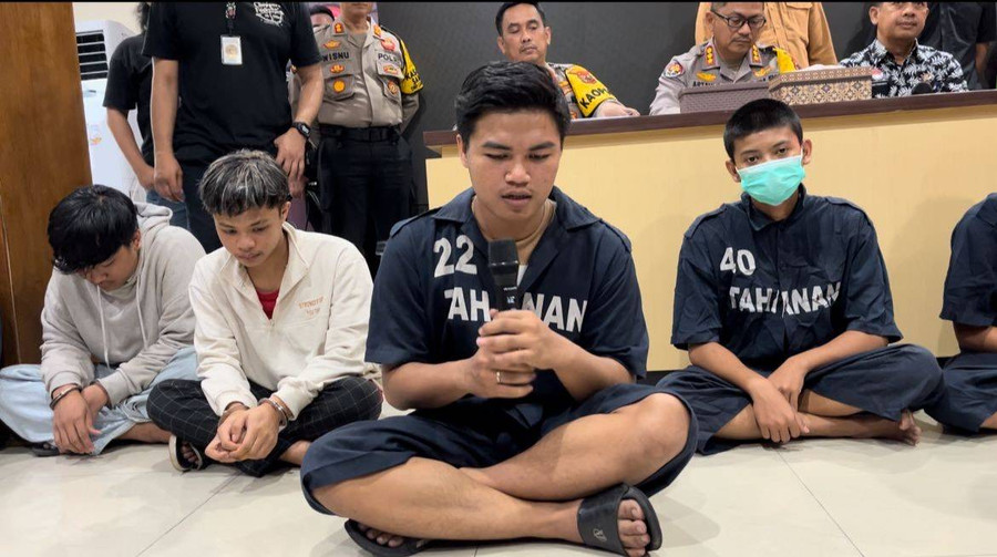 Viral Duel 2 Pemuda Bersenjata Tajam di Semarang, Ternyata Pelaku Sudah Dibui - kumparan.com