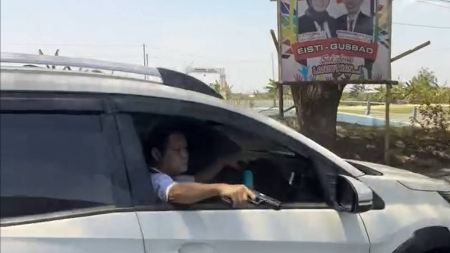 Sunarwan Koboi Jalanan Demak: Jabatannya Komisaris, Pistol Glock-nya Berizin - kumparan.com